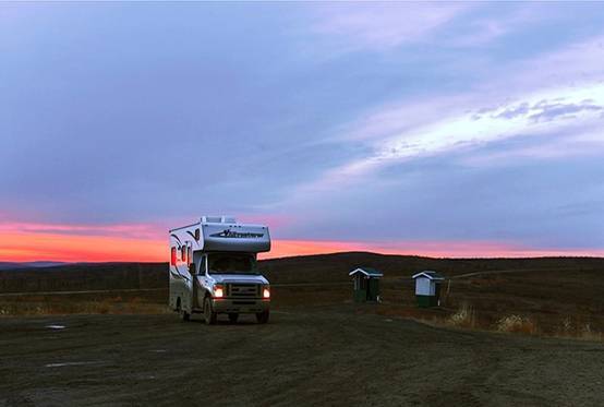 绿野极地营北冰洋极昼露营深度探索加拿大极地自然之旅