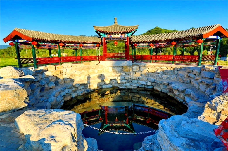 四季花海1日看千亩花海观珍珠泉品美味豆腐宴