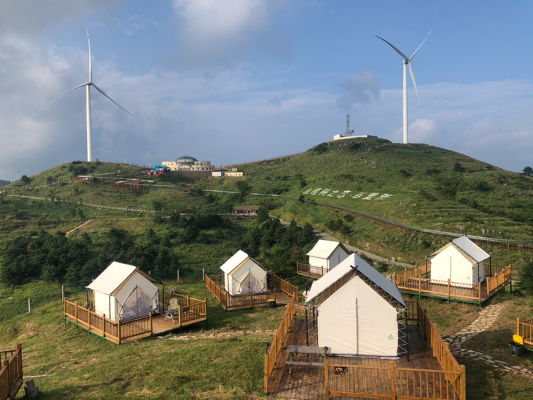 湖北省避暑胜地 宜昌避暑胜地高山露营